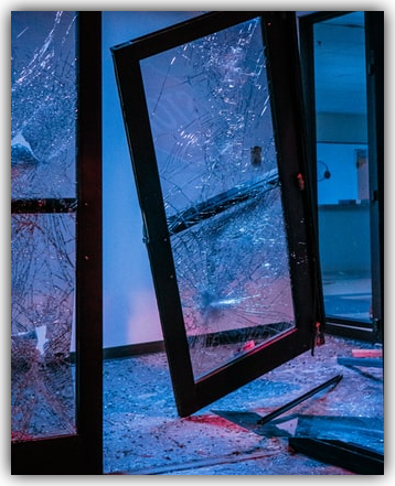 Looting Defense Attorney Los Angeles